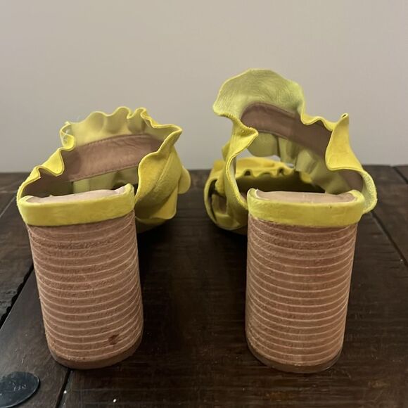 Free People Ruffle Block Heel Sandal Yellow Tan Double Strap Size 9 - Picture 5 of 14